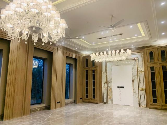 Resale | 6+ BHK 850 Sq.Yd. Independent House in Civil Lines