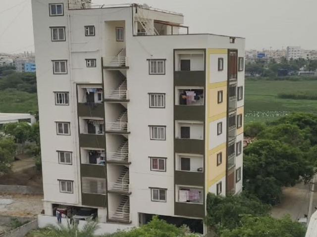 Resale | 6+ BHK + Extra Room 12800 Sq.Ft. Independent House in Kodigehalli KR Puram
