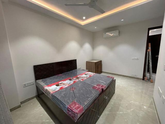 Resale | 6+ BHK + Extra Room 160 Sq.Yd. Independent House in Sector 46