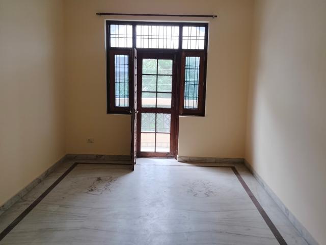 Resale | 6+ BHK + Extra Room 2152 Sq.Ft. Villa in Gomti Nagar