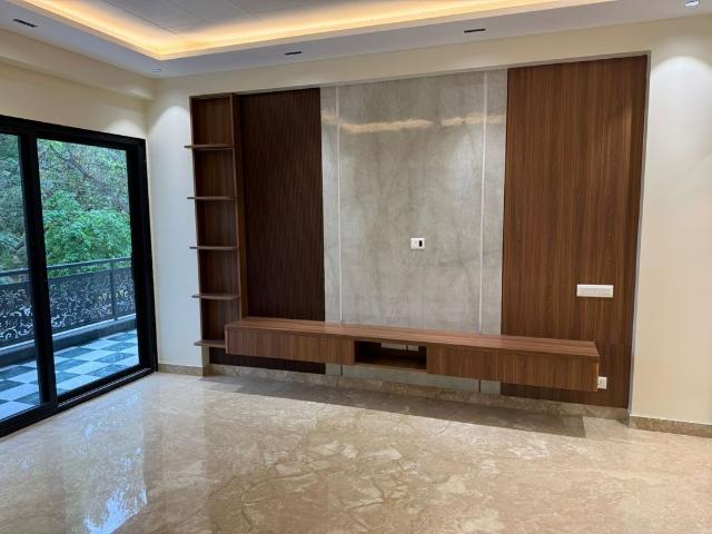 Resale | 6+ BHK + Extra Room,Basement,Store Room 1022 Sq.Yd. Independent House in DLF Phase II