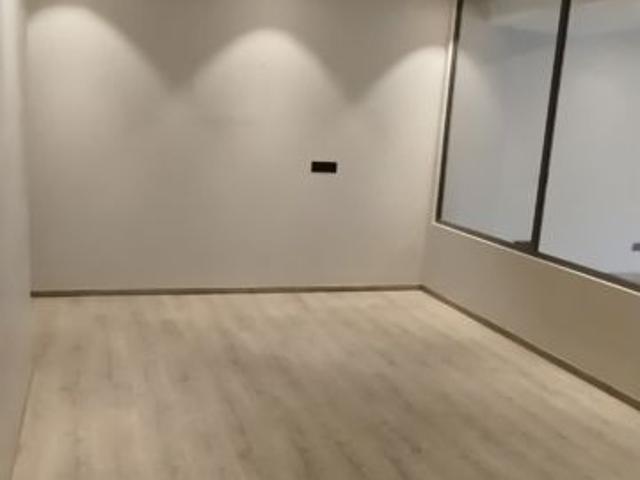 Resale | 6+ BHK + Servant Room,Basement,Store Room 488 Sq.Yd. Independent House in DLF Cyber City