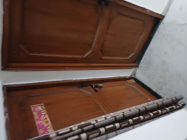 Resale | 6+ BHK + Servant Room,Basement 100 Sq.Yd. Independent House in Molarband Extension