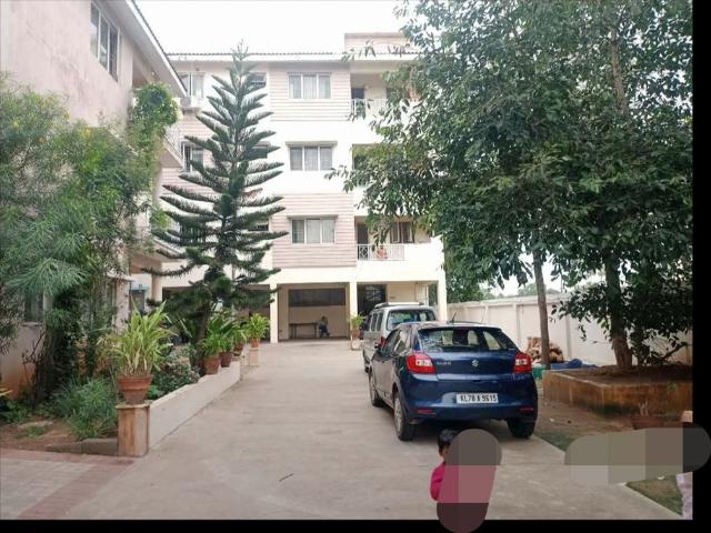 Resale | 6+ BHK + Servant Room,Extra Room 15000 Sq.Ft. Villa in Bowenpally