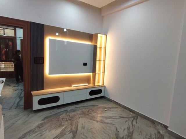 Resale | 6 BHK + Servant Room,Store Room 3200 Sq.Yd. Independent House in Raj Nagar Extension