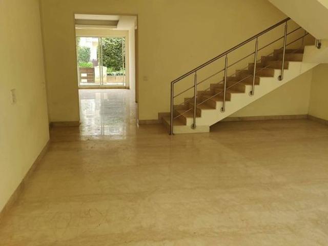 Resale | 6 BHK + Servant Room,Store Room 752 Sq.Yd. Villa in Vipul Tatvam Villas