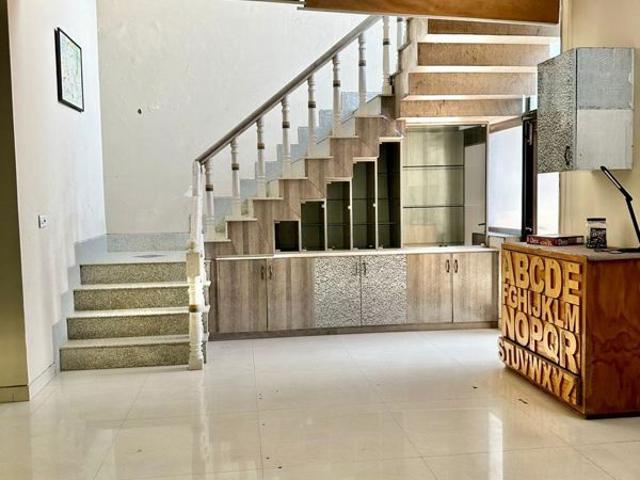 Resale | 6 BHK + Servant Room,Study Room,Basement 7000 Sq.Ft. Villa in Vipul World Plots