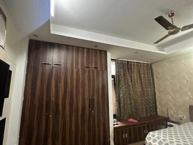 Resale | 6 BHK + Servant Room,Study Room,Extra Room,Store Room 350 Sq.Mt. Independent House in Sector 36
