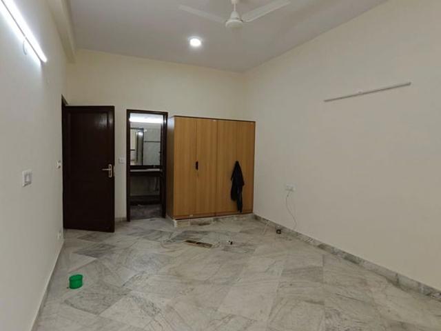 Resale | 6+ BHK + Servant Room 300 Sq.Yd. Independent House in Ansal Sushant Lok I
