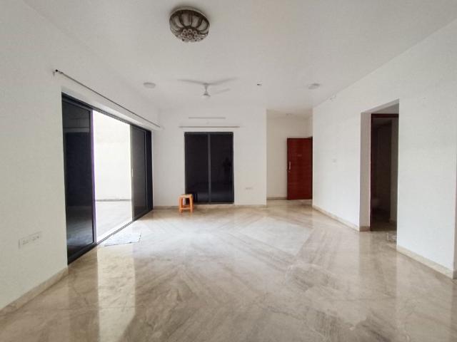Resale | 6 BHK + Servant Room 5000 Sq.Ft. Villa in Nyati Serenity Enclave