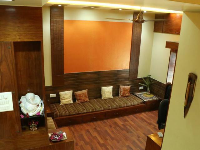 Resale | 6 BHK + Servant Room 6000 Sq.Ft. Independent House in Gokuldham Colony