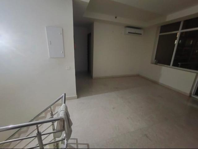Resale | 6 BHK + Servant Room 7430 Sq.Ft. Penthouse in Indiabulls Enigma