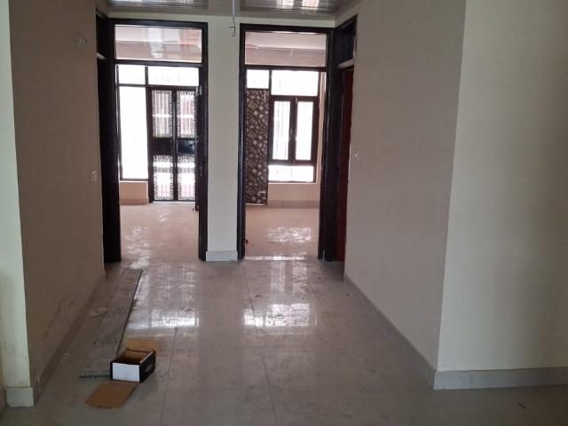 Resale | 6 BHK + Study Room 402 Sq.Mt. Independent House in Sector 27