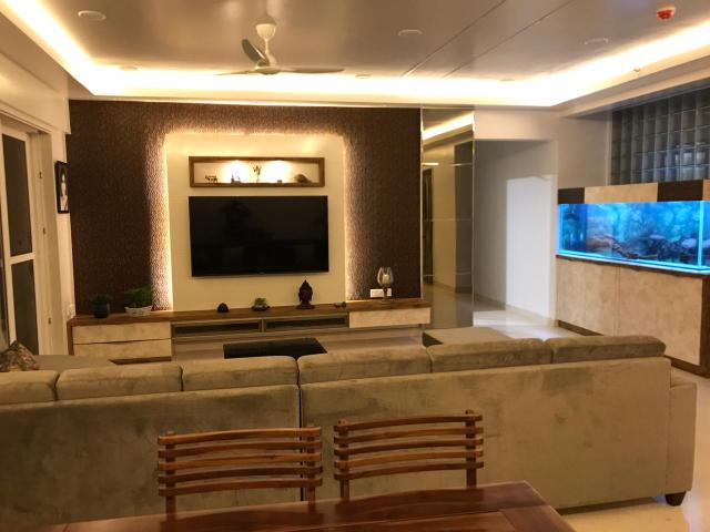 Resale | 6 BHK + Study Room 3300 Sq.Ft. Apartment in K Raheja Reserve