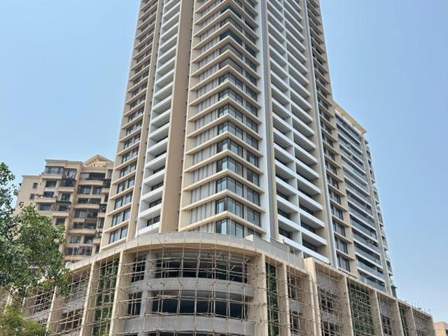 Resale | 6+ BHK + Store Room 5650 Sq.Ft. Apartment in Arham Satyam Valencia