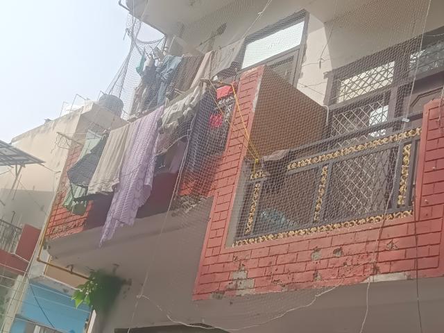 Resale | 6+ BHK + Store Room 60 Sq.Yd. Independent House in Vasundhara Sector 3