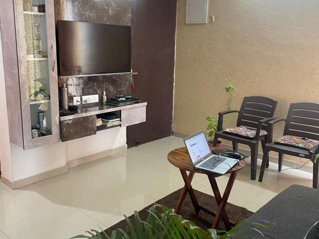 Resale | 6+ BHK + Pooja Room 190 Sq.Mt. Independent House in Unitech The Palms