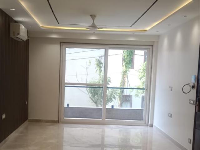 Resale | 6+ BHK + Pooja Room 300 Sq.Yd. Independent House in DLF Phase I