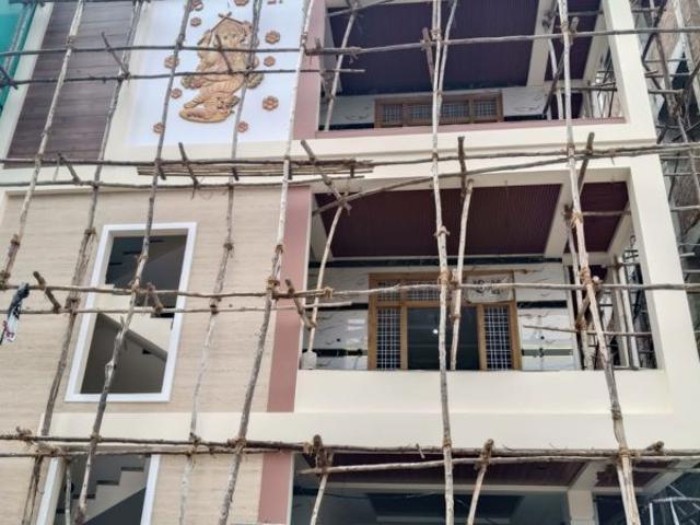 Resale | 6+ BHK + Pooja Room,Servant Room 204 Sq.Yd. Independent House in Srinivasa Nagar