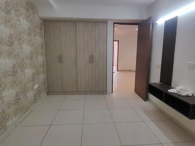 Resale | 6 BHK + Pooja Room,Servant Room,Study Room 500 Sq.Yd. Independent House in Dera Bassi