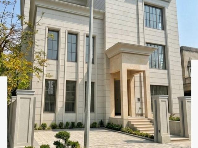 Resale | 6 BHK + Pooja Room,Servant Room,Study Room 525 Sq.Yd. Independent House in Vaishali Nagar