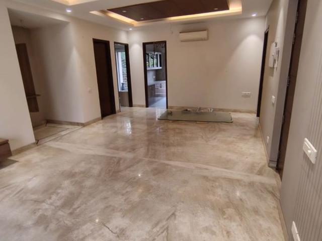 Resale | 6+ BHK + Pooja Room,Servant Room,Study Room 2000 Sq.Ft. Independent House in Sector 9