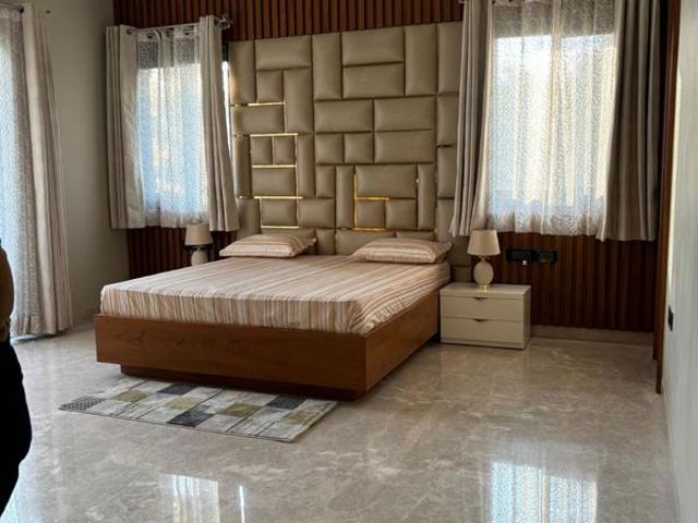 Resale | 6 BHK + Pooja Room,Servant Room,Study Room,Extra Room,Store Room 40000 Sq.Ft. Independent House in Vasant Kunj