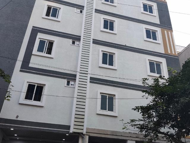 Resale | 6+ BHK + Pooja Room,Servant Room,Study Room,Extra Room 161 Sq.Yd. Apartment in Miyapur