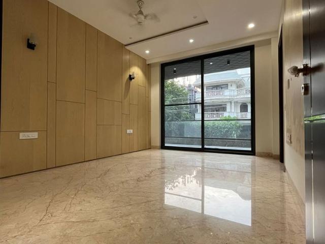 Resale | 6 BHK + Pooja Room,Servant Room,Study Room,Extra Room 1000 Sq.Yd. Independent House in Civil Lines
