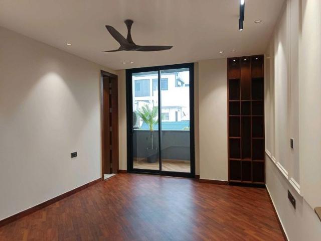 Resale | 6 BHK + Pooja Room,Servant Room,Study Room,Extra Room 1000 Sq.Yd. Independent House in Vasant Vihar