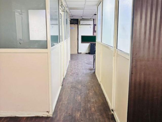 Resale | 6 BHK + Pooja Room,Servant Room,Study Room,Extra Room 1000 Sq.Yd. Villa in DLF Phase II