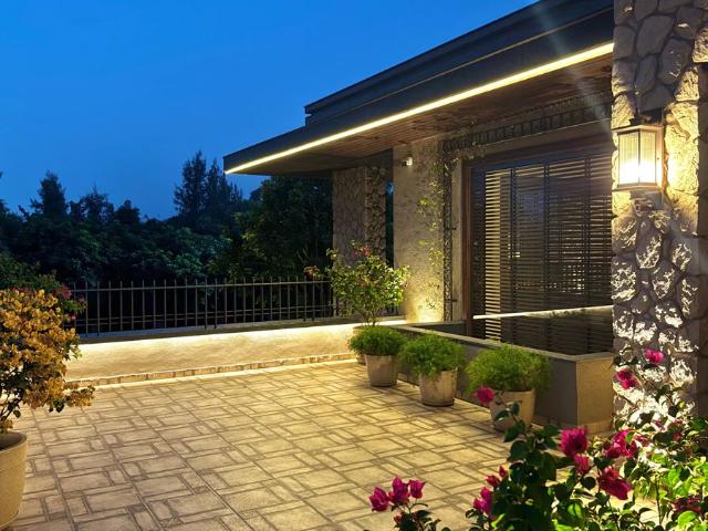 Resale | 6 BHK + Pooja Room,Servant Room,Study Room,Extra Room 1000 Sq.Yd. Villa in Sas Nagar