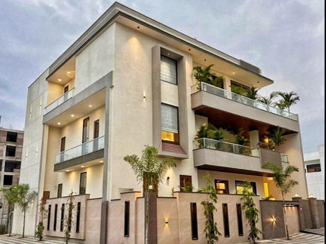 Resale | 6 BHK + Pooja Room,Servant Room,Study Room,Extra Room 366 Sq.Yd. Independent House in Manyawas