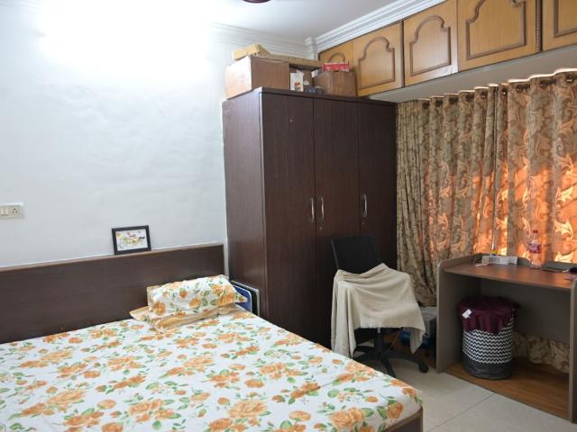Resale | 6+ BHK + Pooja Room,Servant Room,Study Room,Extra Room 3800 Sq.Ft. Independent House in Charisma Mount View