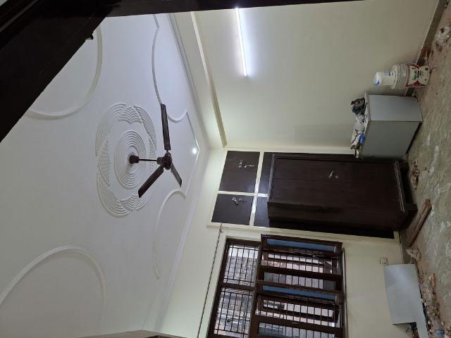 Resale | 6+ BHK + Pooja Room,Servant Room,Study Room,Extra Room 300 Sq.Mt. Independent House in Sector 48