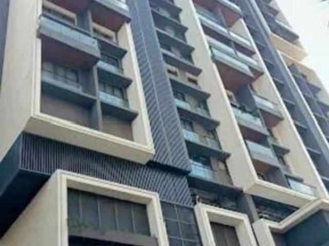 Resale | 6+ BHK + Pooja Room,Servant Room,Study Room,Extra Room 5500 Sq.Ft. Penthouse in Rustomjee Parishram