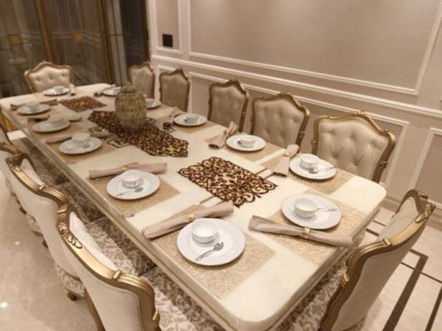 Resale | 6+ BHK + Pooja Room,Servant Room,Study Room,Extra Room 568 Sq.Yd. Villa in Unitech South City 1