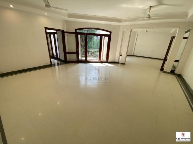 Resale | 6 BHK + Pooja Room,Servant Room,Study Room,Extra Room 503 Sq.Yd. Independent House in New Friends Colony
