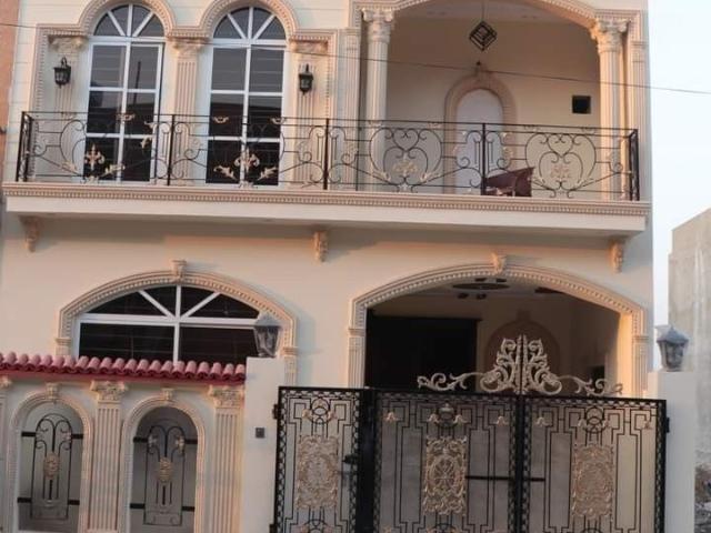 Resale | 6 BHK + Pooja Room,Servant Room,Study Room,Extra Room 500 Sq.Yd. Independent House in 500 Gaj Independent House