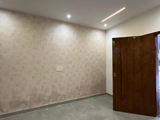 Resale | 6+ BHK + Pooja Room,Servant Room,Study Room,Extra Room 500 Sq.Yd. Independent House in Aerocity