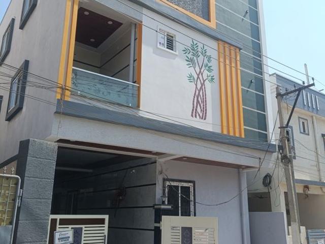 Resale | 6 BHK + Pooja Room,Study Room 150 Sq.Yd. Independent House in Alwal