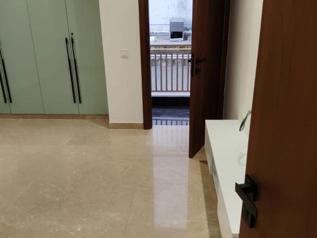 Resale | 6 BHK + Prayer Room,Servant Room,Extra Room,Basement 265 Sq.Yd. Villa in Panchsheel Enclave