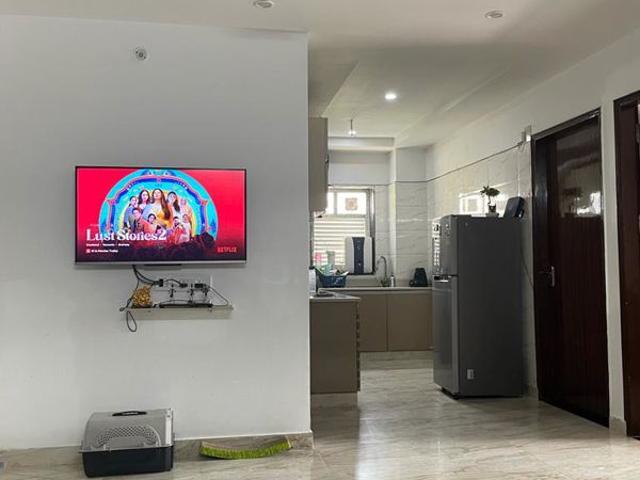 Resale | 6 BHK + Prayer Room,Servant Room,Extra Room,Basement 500 Sq.Yd. Villa in Greater Kailash II