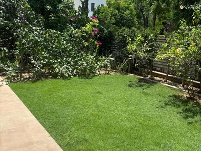 Resale | 6 BHK + Prayer Room,Servant Room,Store Room 3000 Sq.Ft. Villa in RWA Apartments
