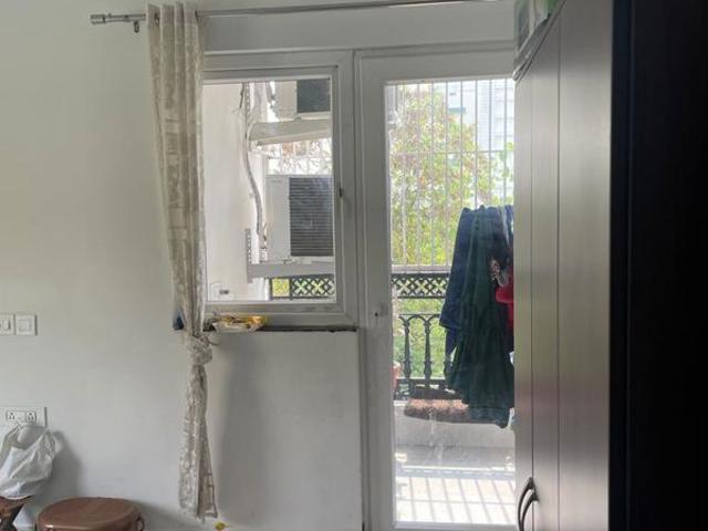 Resale | 6 BHK + Prayer Room,Servant Room,Store Room 500 Sq.Yd. Villa in Green Park