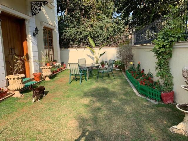 Resale | 6 BHK + Prayer Room,Servant Room,Study Room,Extra Room 600 Sq.Yd. Independent House in Civil Lines