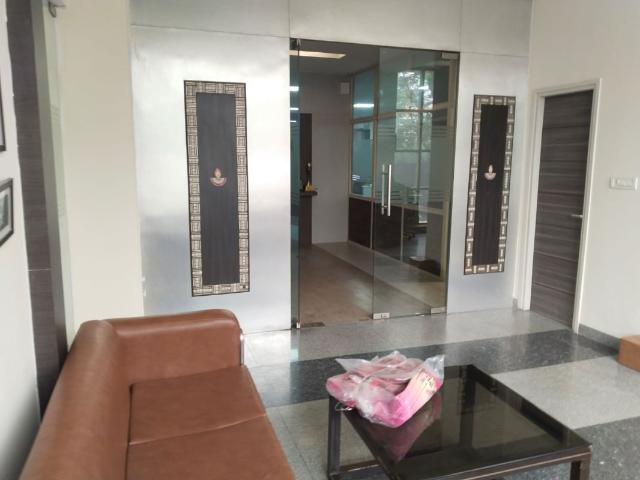 Resale | 6+ BHK + Prayer Room,Servant Room,Study Room,Extra Room,Basement,Store Room 250 Sq.Ft. Villa in Royal Towers Noida