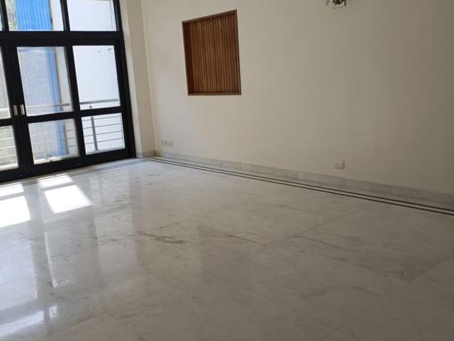 Resale | 6 BHK + Prayer Room,Servant Room,Study Room,Extra Room,Basement,Store Room 806 Sq.Yd. Independent House in Maharani Bagh