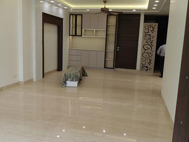 Resale | 6 BHK + Prayer Room,Servant Room,Study Room,Extra Room,Basement,Store Room 808 Sq.Yd. Independent House in Maharani Bagh