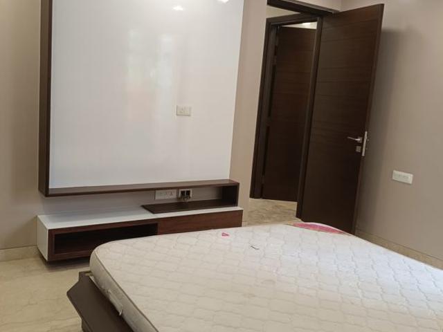 Resale | 6+ BHK + Prayer Room,Servant Room,Study Room,Extra Room,Store Room 506 Sq.Yd. Independent House in New Friends Colony